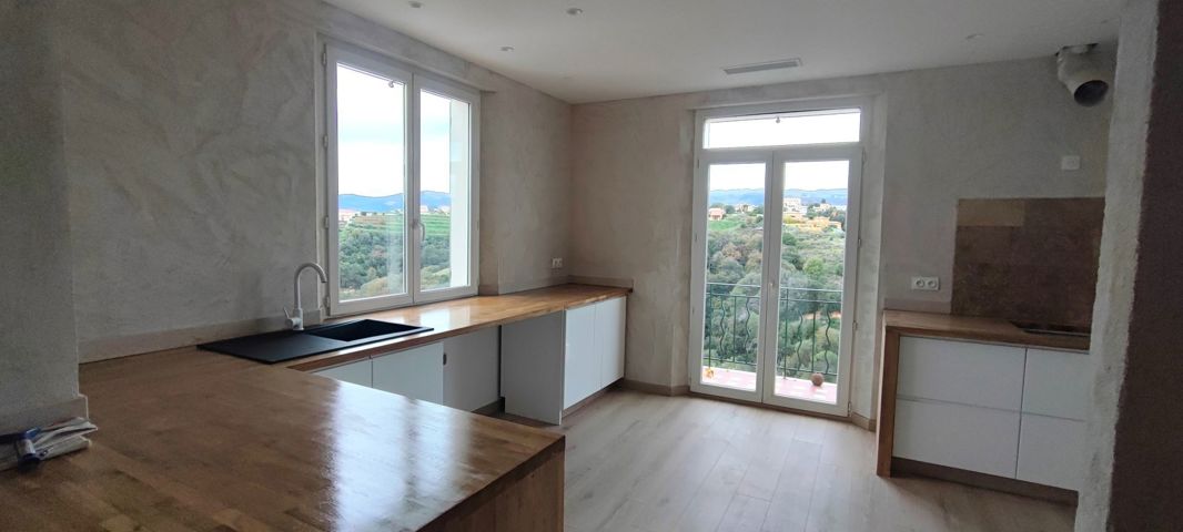 Appartement - À louer - 06800 Cagnes-sur-Mer