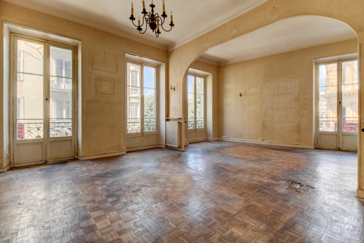 Flat - for sale - 06000 Nice