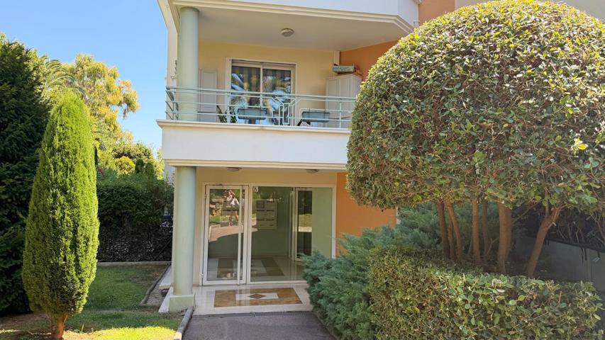 Appartement - À louer - 06200 Nice