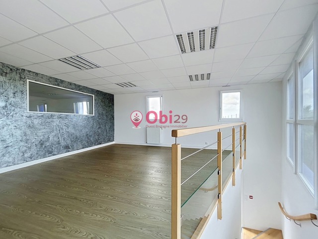 Bureaux - À louer - 29290 Milizac-Guipronvel