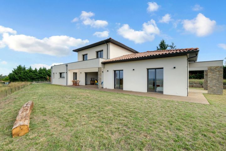 Maison - À vendre - 31120 LACROIX FALGARDE