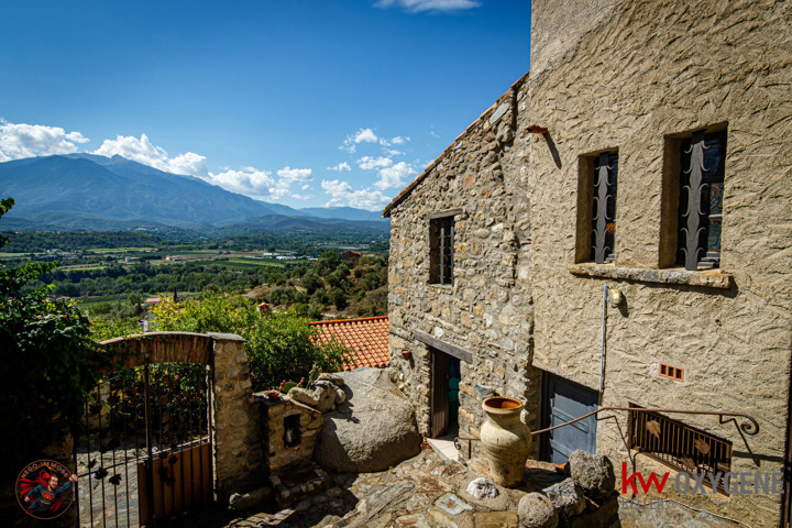 Maison - À vendre - 66500 Eus