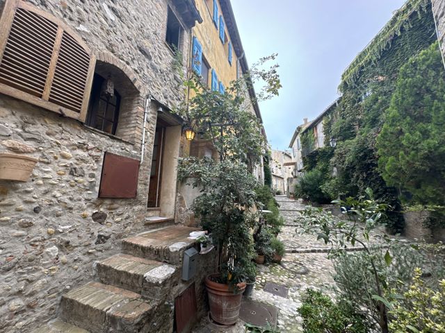 Maison - À vendre - 06800 Cagnes sur Mer