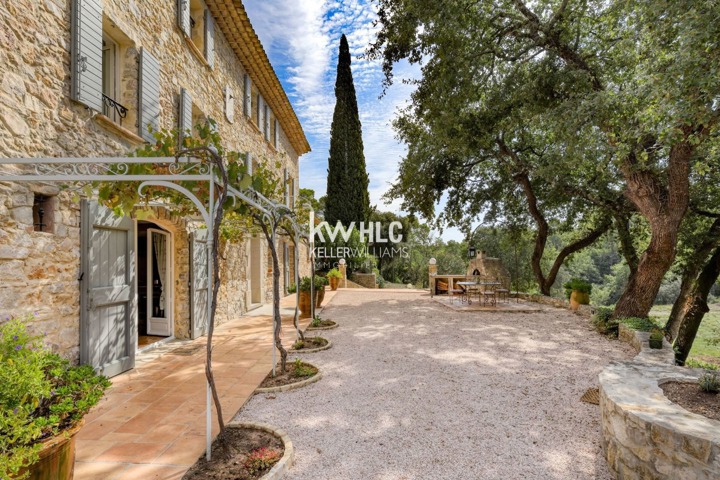 Maison - À vendre - 83340 LE THORONET