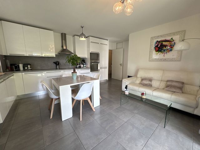 Appartement - À vendre - 06600 Antibes