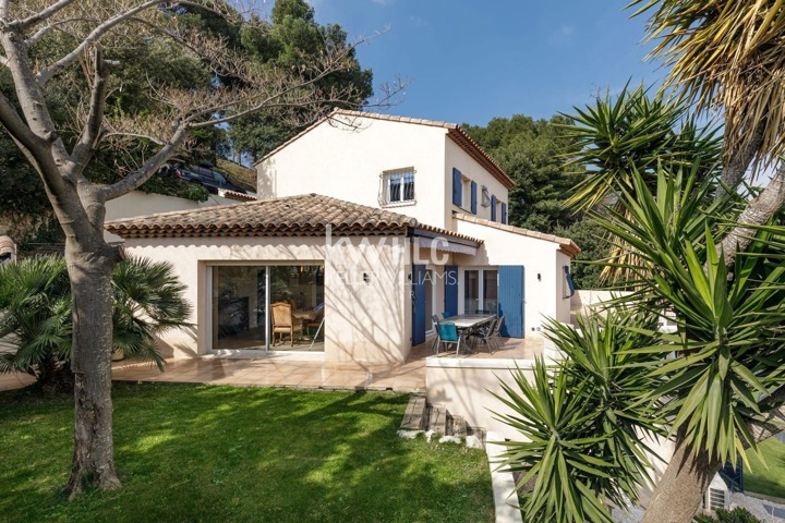 Maison - À vendre - 06700 SAINT LAURENT DU VAR