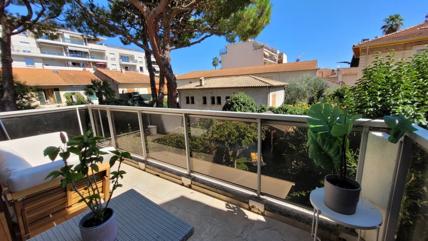 Appartement - À vendre - 06800 CAGNES SUR MER
