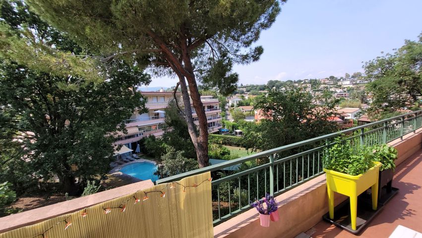 Appartement - À vendre - 06800 CAGNES SUR MER