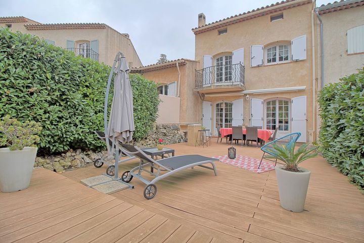 Maison - À vendre - 06600 ANTIBES