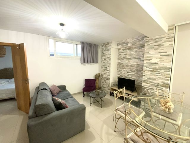 Appartement - À vendre - 06600 ANTIBES