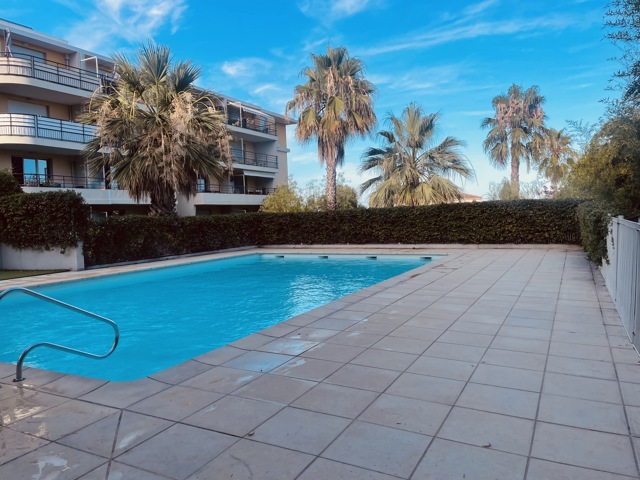 Appartement - À vendre - 06600 Antibes