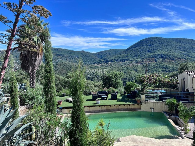 Maison - À vendre - 83600 Les Adrets-de-l'Estérel