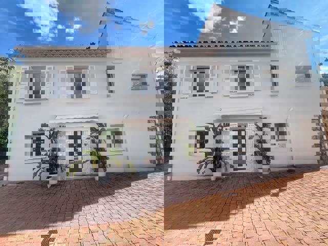 Maison - À vendre - 06130 Grasse