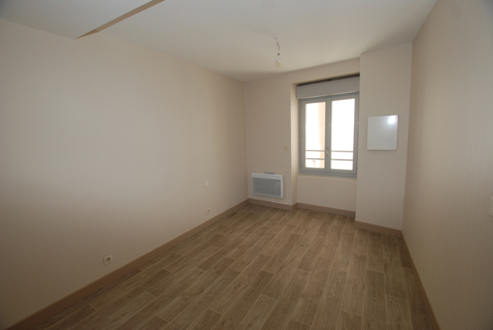 Appartement - À louer - 46200 Souillac