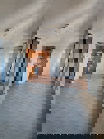 Appartement - À louer - 19100 Brive-la-Gaillarde