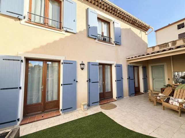 Maison - À vendre -  