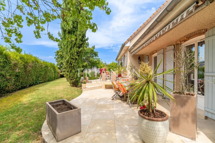 Maison - À vendre - 78590 NOISY LE ROI