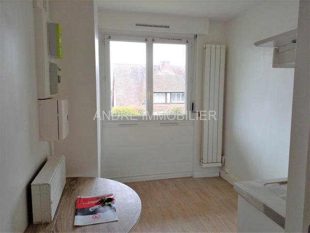 Studio - À louer - 78100 Saint-Germain-en-Laye