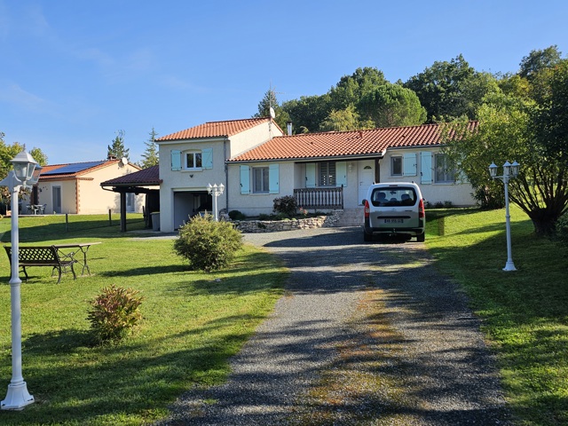 Maison - À vendre - 81300 LABESSIERE CANDEIL
