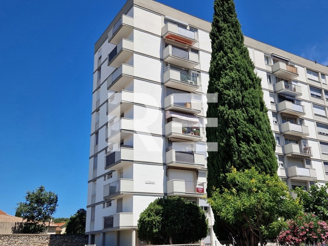 Appartement - À vendre - 30000 Nîmes