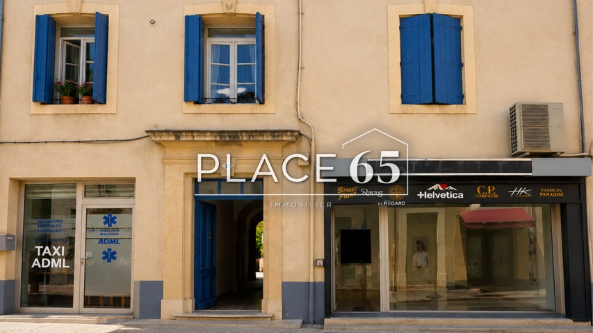 Immeuble mixte - À vendre - 30800 Saint-Gilles