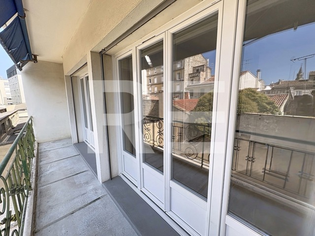 Appartement - À vendre - 30000 Nîmes