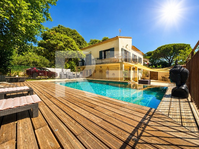 Maison - À vendre - 30000 Nîmes