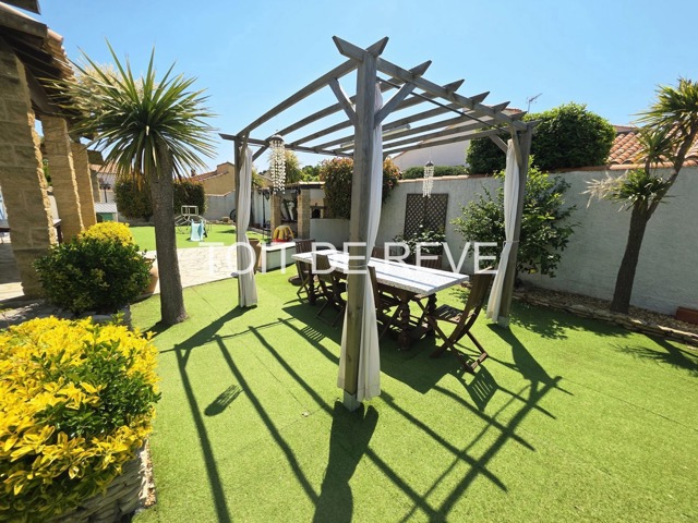 Villa - À vendre - 34140 Mèze