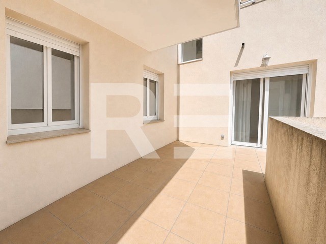 Appartement - À vendre - 30000 Nîmes
