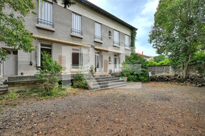 Appartement - À vendre - 30000 Nîmes