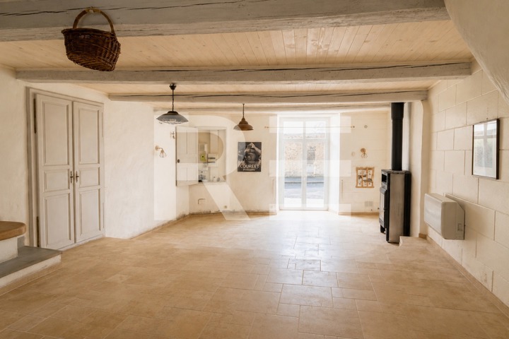 Maison - À vendre - 30210 Saint-Bonnet-du-Gard