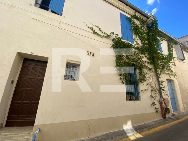 Immeuble à appartements - À vendre - 30000 Nîmes