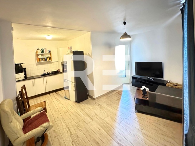 Appartement - À vendre - 30900 Nîmes