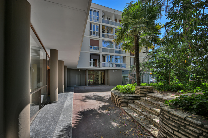 Appartement - À vendre - 30900 Nîmes