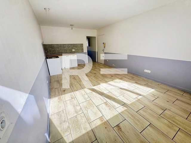 Appartement - À vendre - 30000 Nîmes