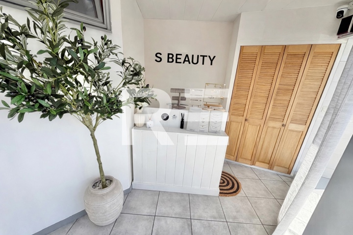 Coiffure/esthétique - À vendre - 30900 Nîmes
