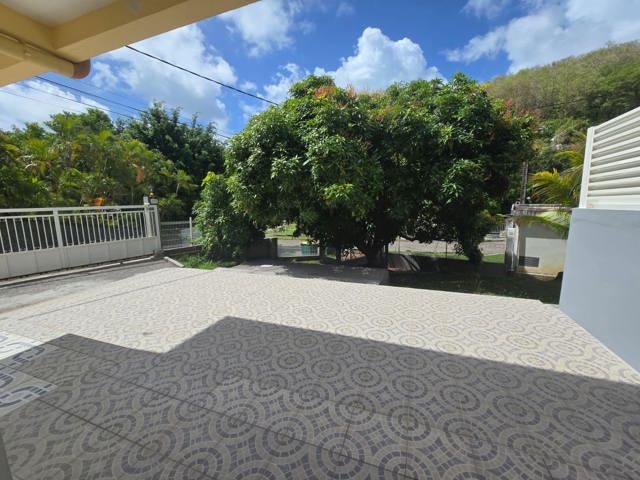 Appartement - À louer - 97231 Le Robert