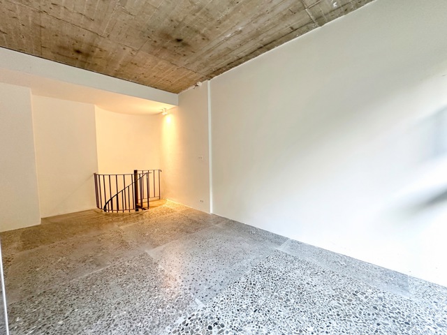 Gaulois for sale Etterbeek