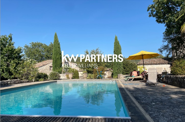 Exceptional house - for sale - 30430 RIVIERES