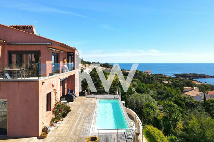 Maison - À vendre - 83530 SAINT RAPHAEL