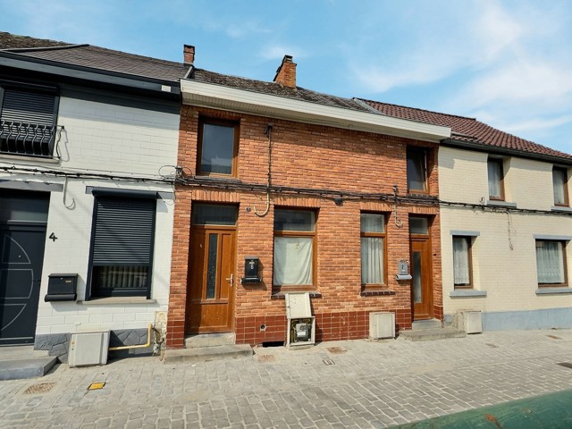 Maison - à vendre - 7160 Chapelle-lez-Herlaimont Piéton