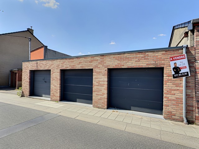 Garage (ferme) - à vendre - 6141 Fontaine-l'Évêque