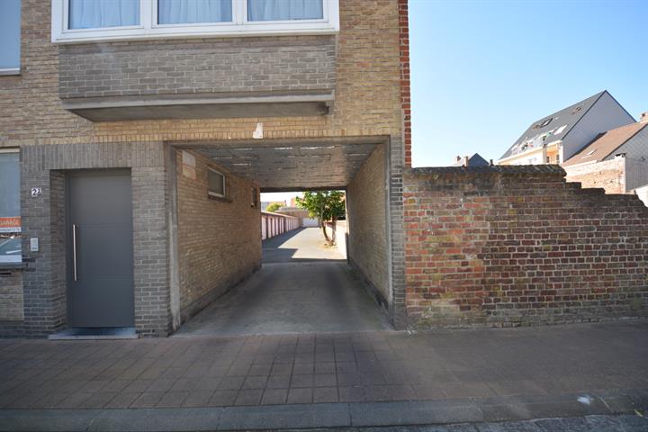 Gesloten garagebox - te huur - 8660 De Panne