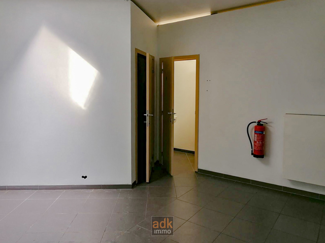 Commercieel gelijkvloers - te koop - 8670 Koksijde