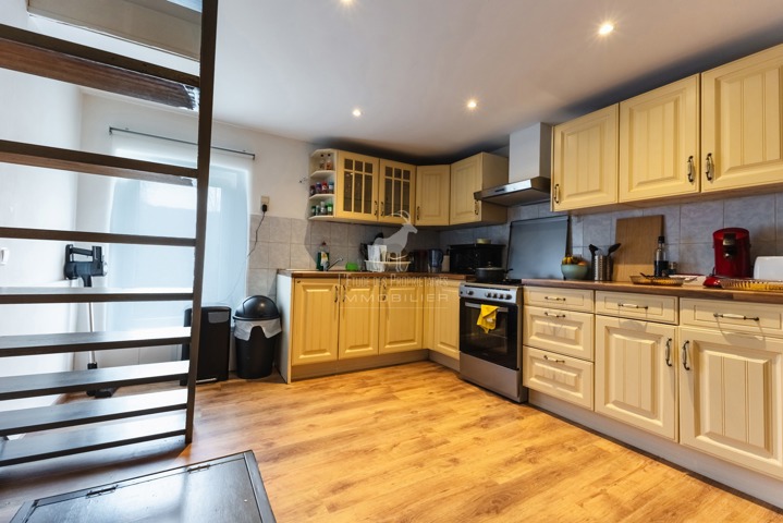 Grande maison 4 chambres à louer à CHARLEROI