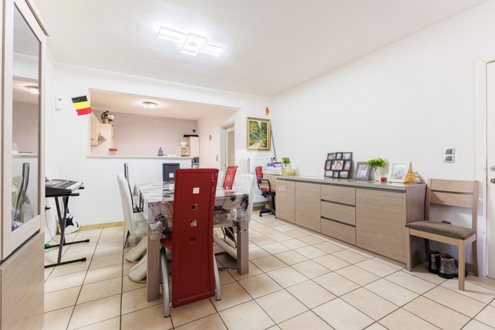 Immeuble de 3 lots loué à vendre sur MANAGE