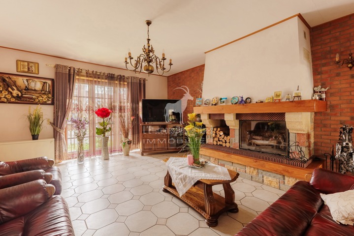 Magnifique villa 7 chambres � vendre � Colfontaine