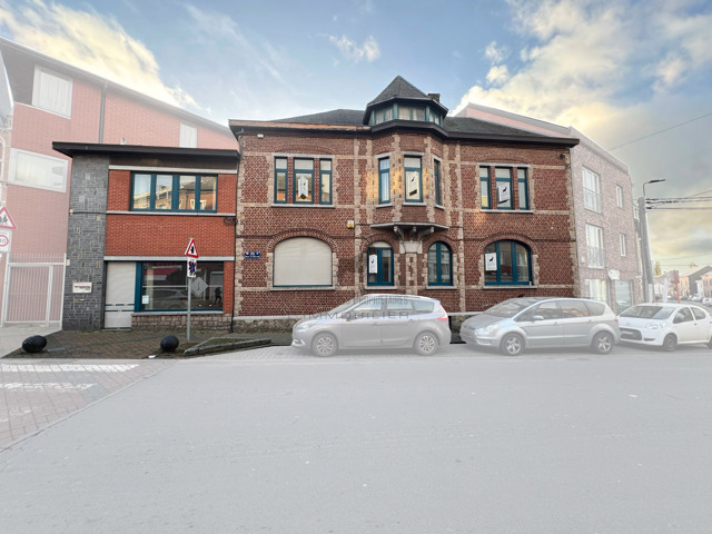 Grande maison de 5 chambres � vendre sur JUMET