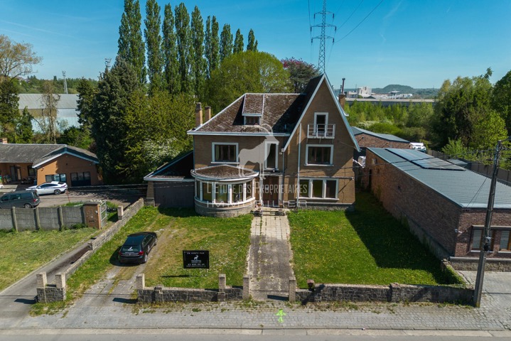 Villa de 6 chambre � vendre sur MONCEAU-SUR-SAMBRE