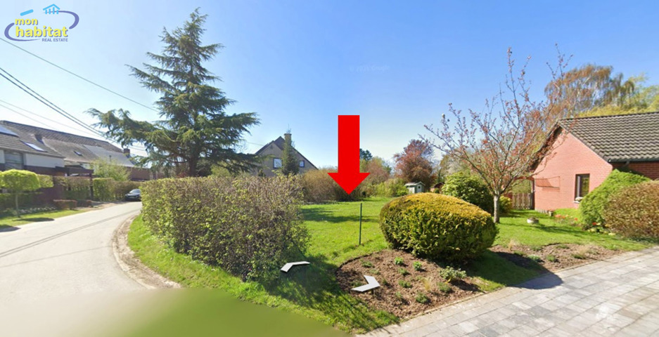 Magnifique terrain � b�tir au c?ur d?une rue tranquille